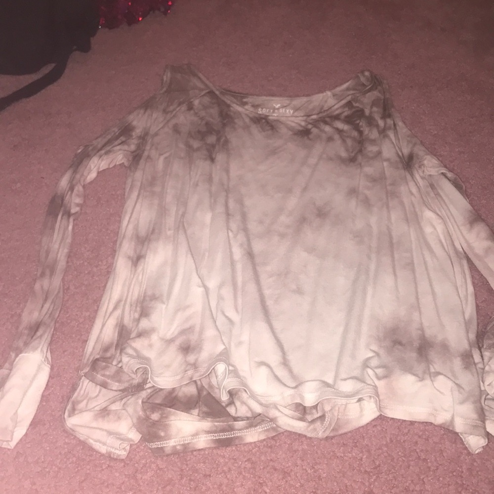 Open shoulder long sleeve shirt